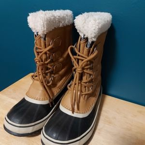 🌱 Sorel Women's Winter Carnival Boot